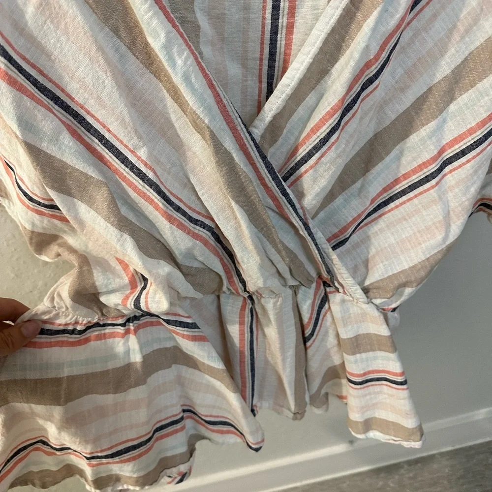 Francesca’s Mi Ami Peplum Top - Picture 4 of 6